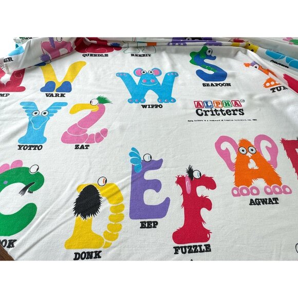 Vintage 80s Alpha Critters flat/top sheet, twin size bed, juvenile TV series - Picture 6 of 10